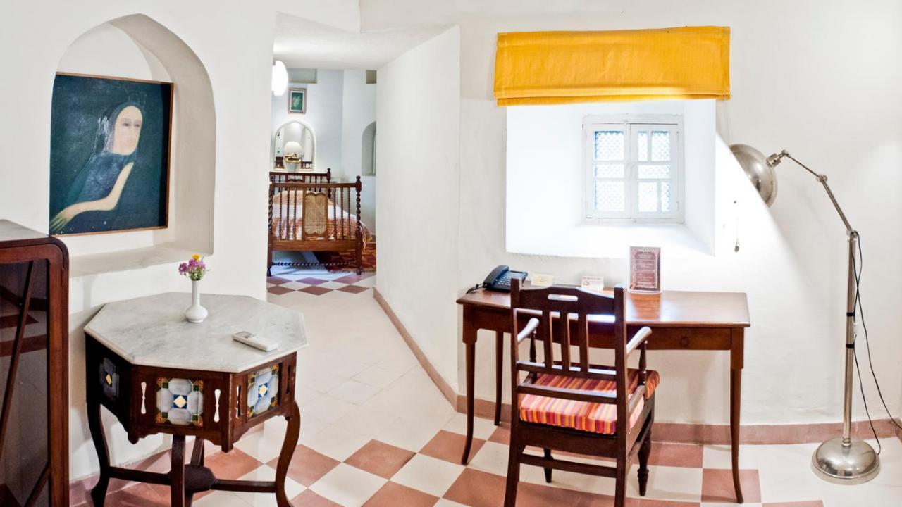 Neemrana'S - Tijara Fort Palace מראה חיצוני תמונה