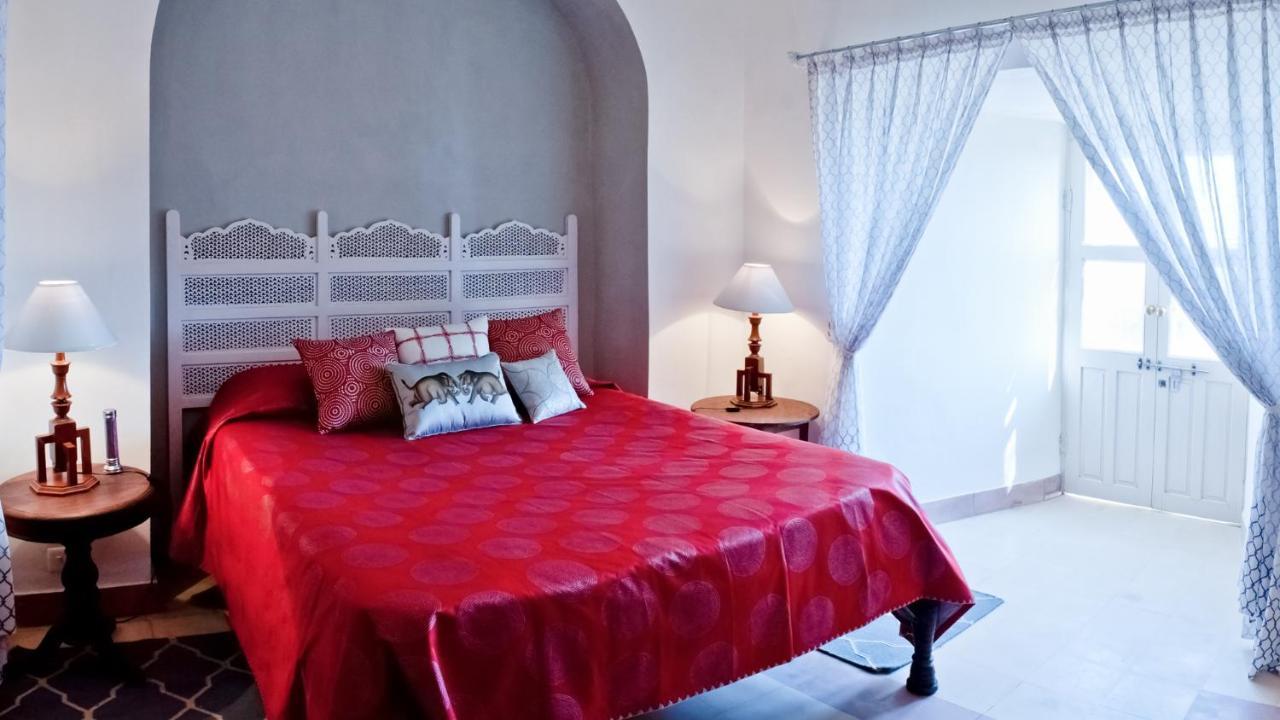 Neemrana'S - Tijara Fort Palace מראה חיצוני תמונה