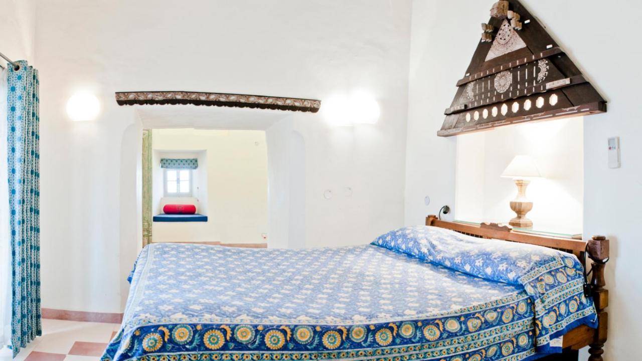 Neemrana'S - Tijara Fort Palace מראה חיצוני תמונה