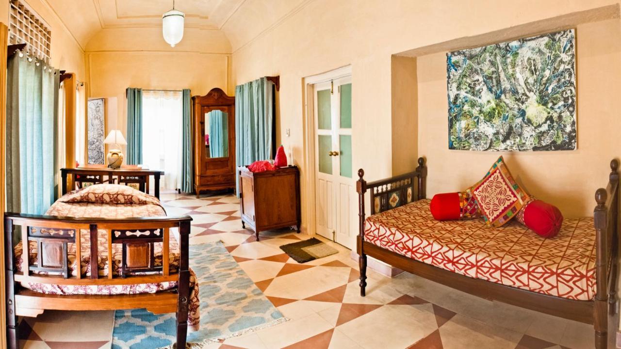 Neemrana'S - Tijara Fort Palace מראה חיצוני תמונה