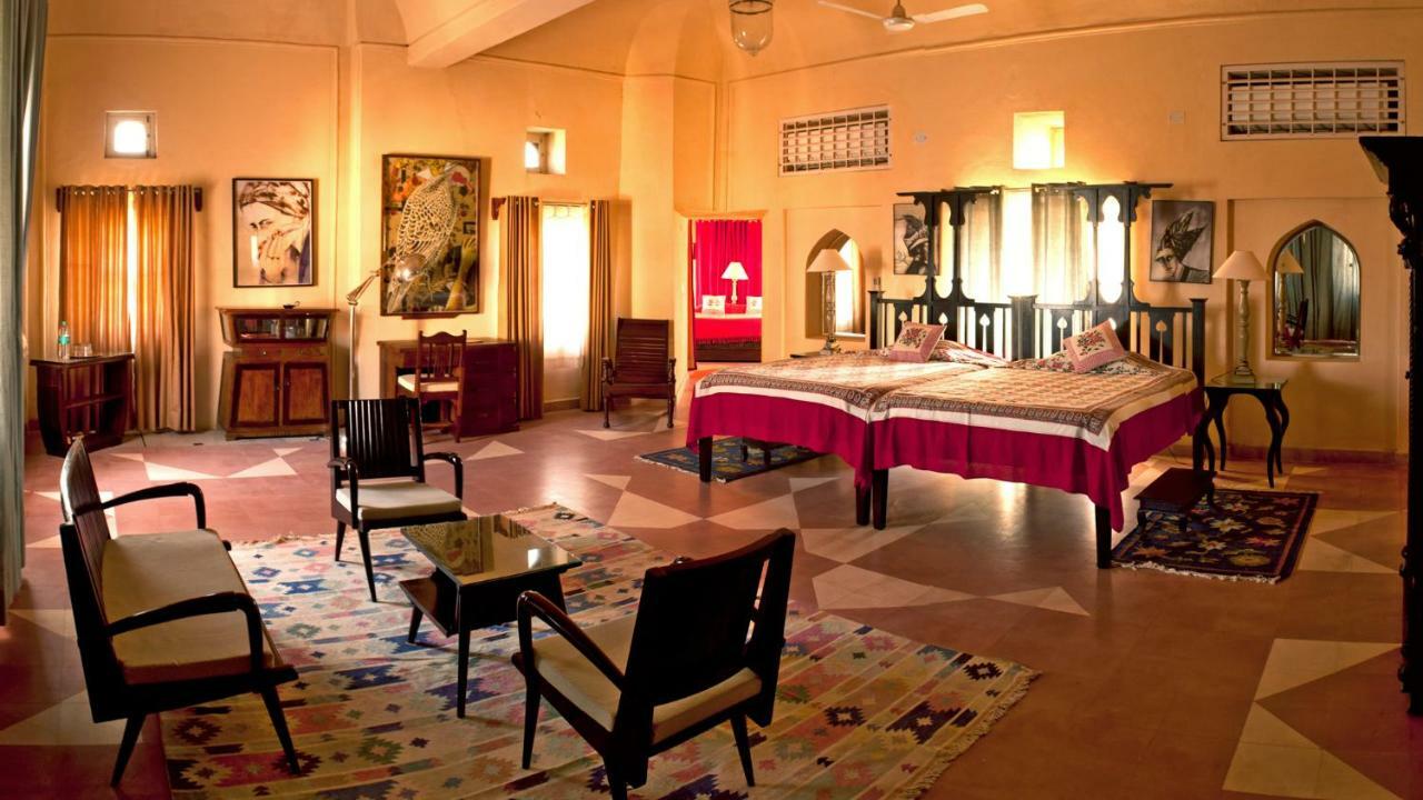 Neemrana'S - Tijara Fort Palace מראה חיצוני תמונה