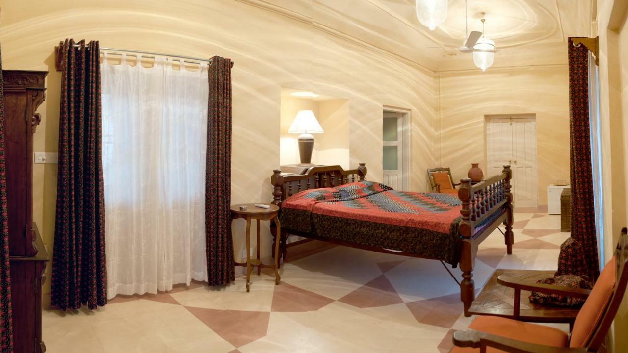 Neemrana'S - Tijara Fort Palace מראה חיצוני תמונה